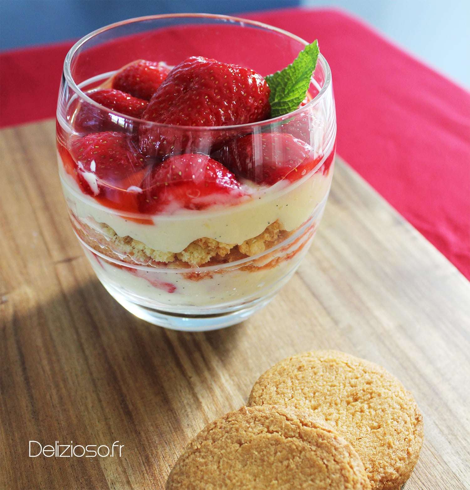 Verrine de fraises aux spéculoos : Recette de Verrine de fraises