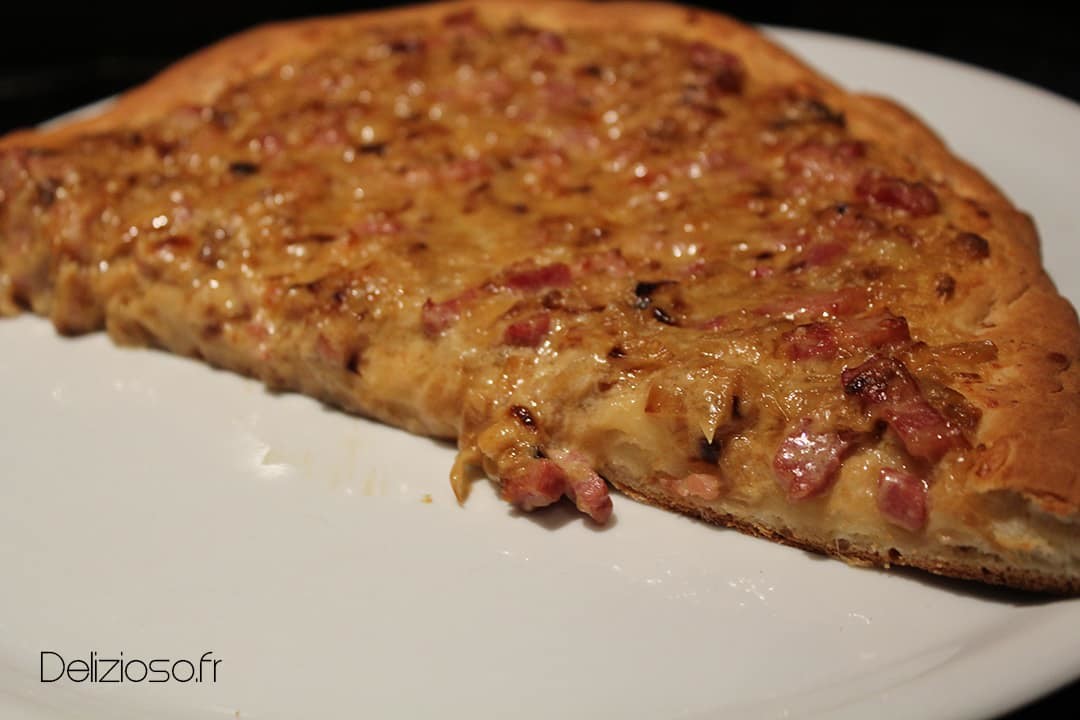 Pizza briochée lardon oignon