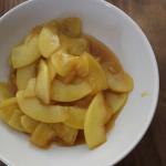 Clafoutis aux pommes caramélisées