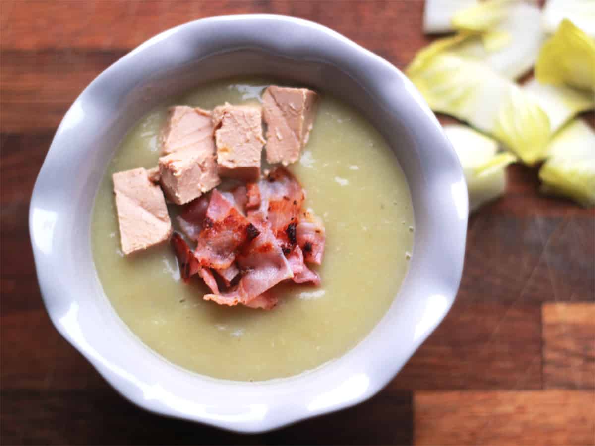 Crème d'endives au lard et foie gras