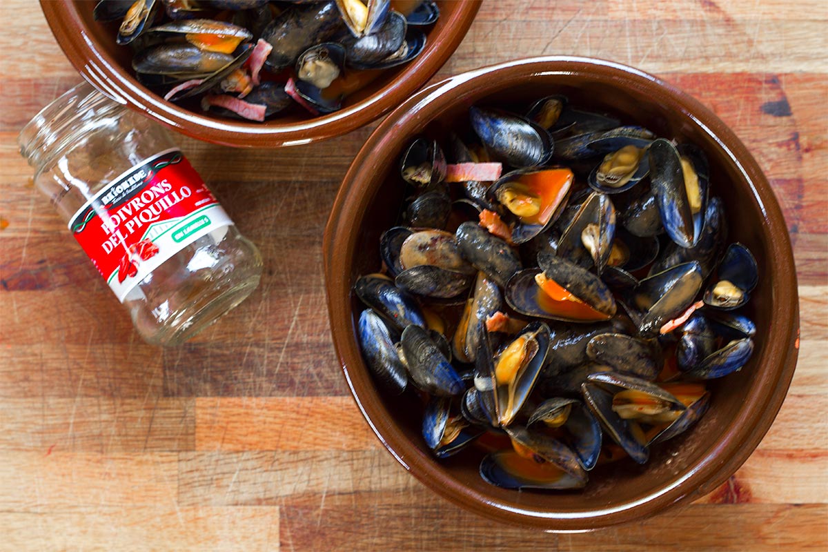 Moules à la crème de poivrons