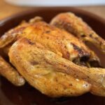 poulet rôti au air fryer entier, peau dorée et croustillante